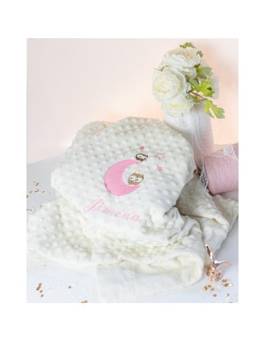 Manta Bordada con Buhos.