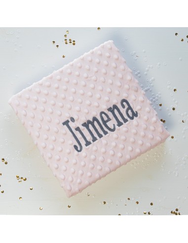 Manta Bordada con el nombre.