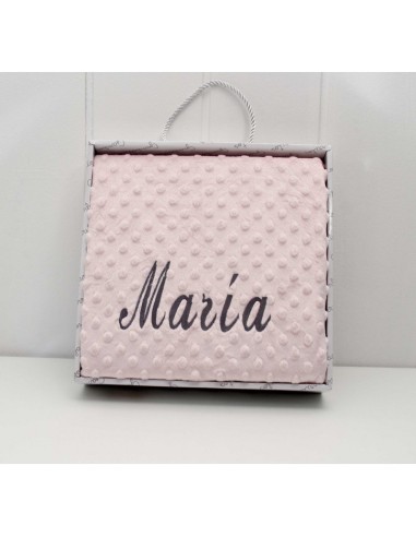 Manta Bordada con el nombre.