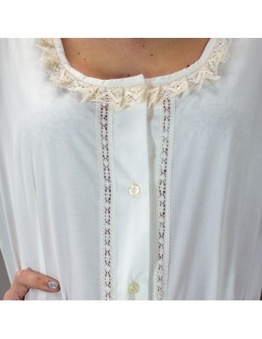 Camisa vainica escotada señora beige.