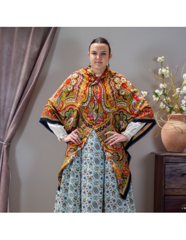 Manton Caceres Negro.