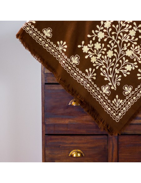 Mantón PLC104 Marrón.