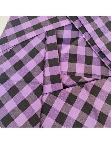 Cachirulo morado y negro.