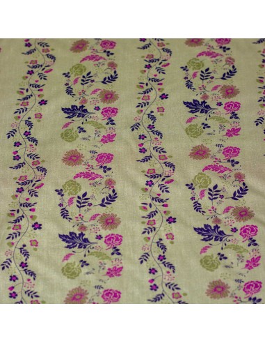 Tela estampada grecas ( 25 cms )