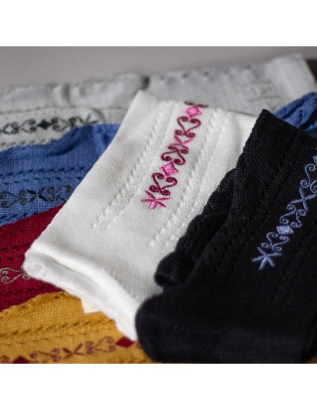 Calcetín perle bordado.