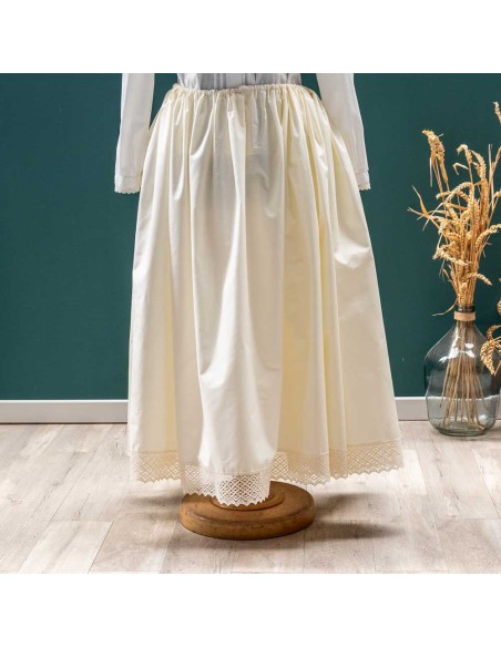 Enagüa cruda campesina.